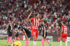 诺坎普新星闪耀：巴塞罗那少年球员继承梅西风骨